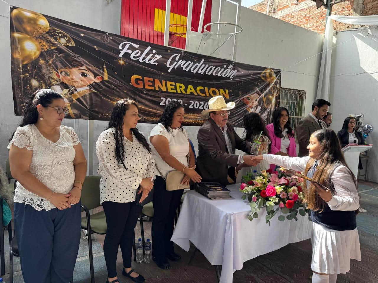 ALCALDE DE LA BARCA JALISCO RICARDO HERNÁNDEZ Y AUTORIDADES MUNICIPALES ASISTEN A  DIVERSAS GRADUACIONES DE INSTITUCIONES EDUCATIVAS