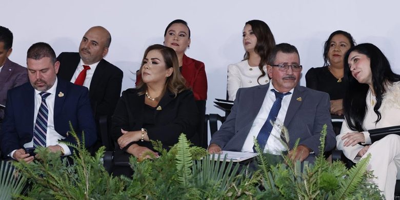 UN INFORME NO SE TRATA SOLAMENTE DE NÚMEROS. SE TRATA DE PERSONAS PRESIDENTE MUNICIPAL DE LA BARCA JALISCO