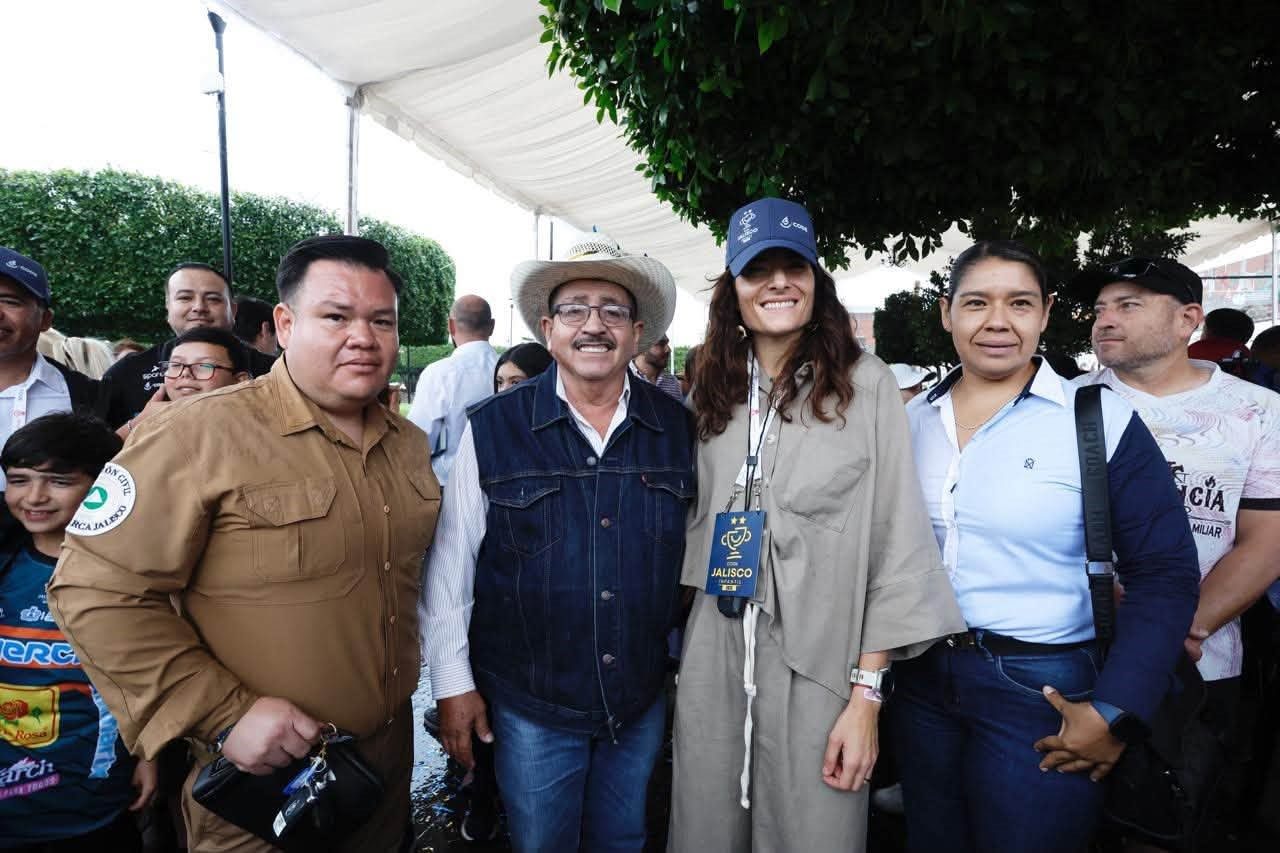 A PARTIR DE HOY LA BARCA JALISCO CONTARA CON UNA AMBULANCIA MÁS: PRESIDENTE RICARDO HERNÁNDEZ