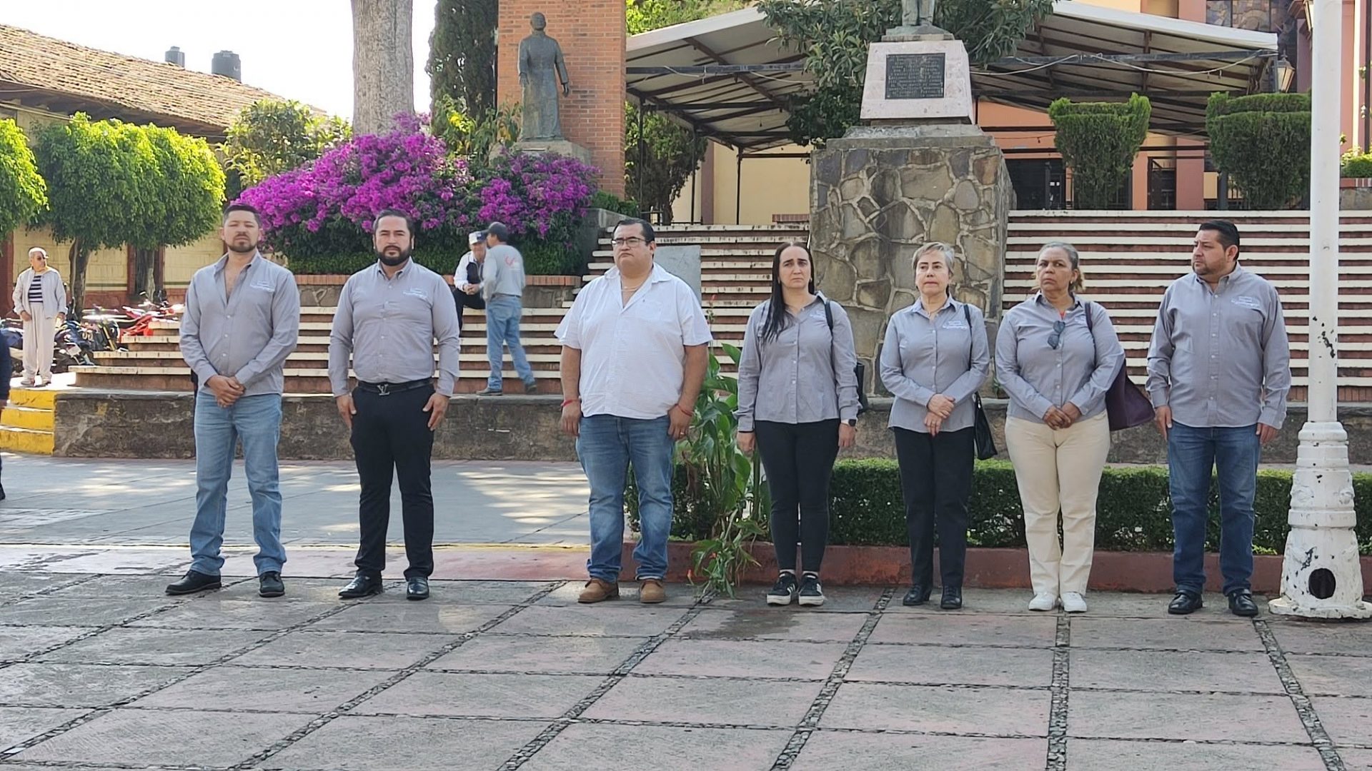 PRESIDENTE DE MARCOS CASTELLANOS JORGE ANGUIANO GESTIONA RECURSOS PARA LAS  FAMILIAS QUE MÁS NECESITAN